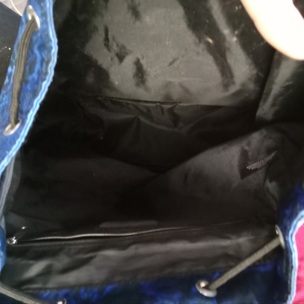 Blue backpack - Picture 2 of 3